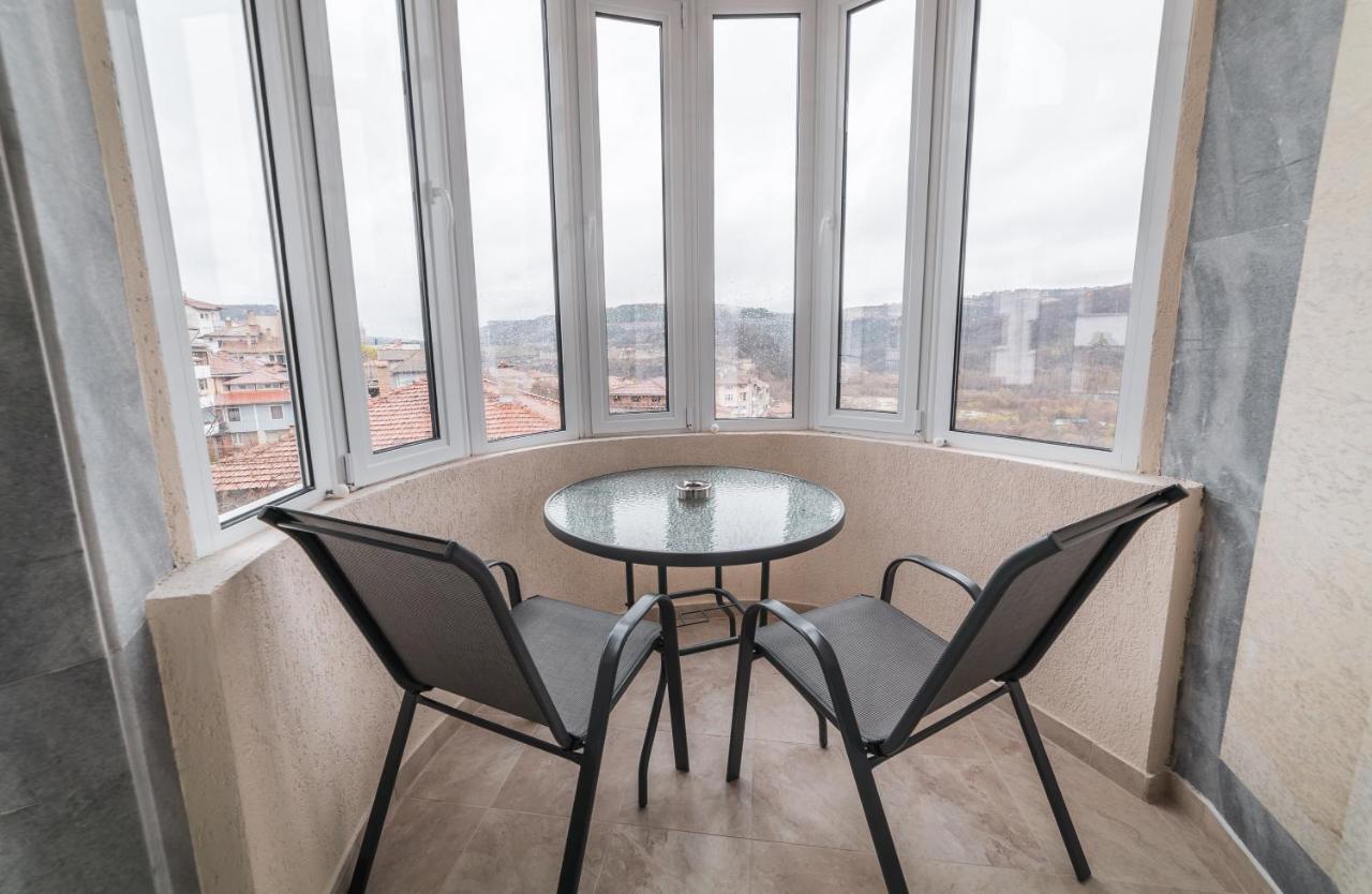 Kings View Hotel Veliko Tarnovo Luaran gambar