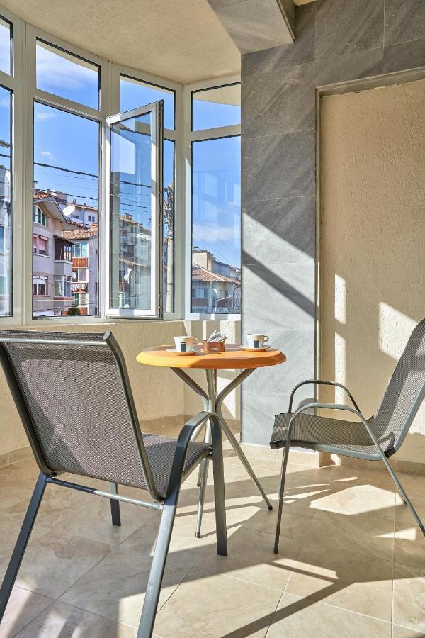 Kings View Hotel Veliko Tarnovo Luaran gambar