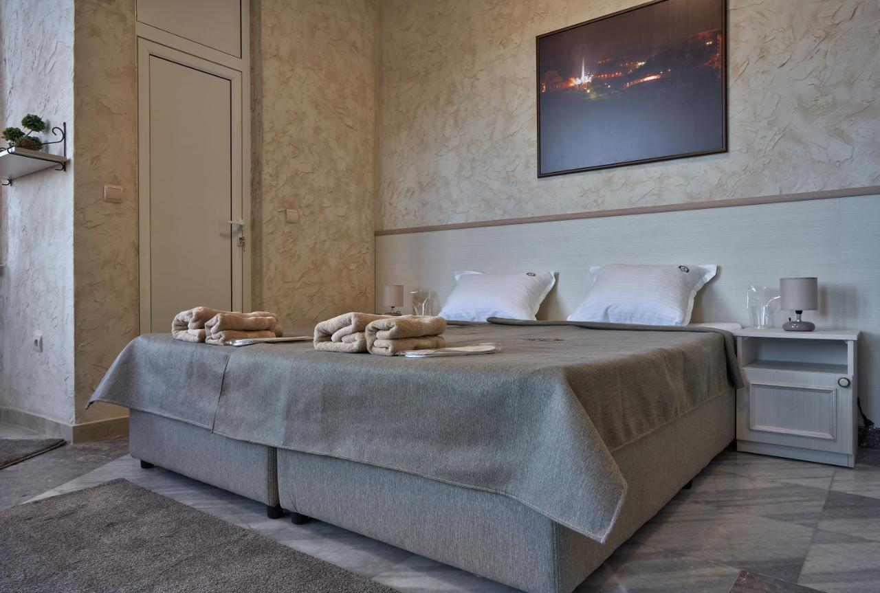 Kings View Hotel Veliko Tarnovo Luaran gambar
