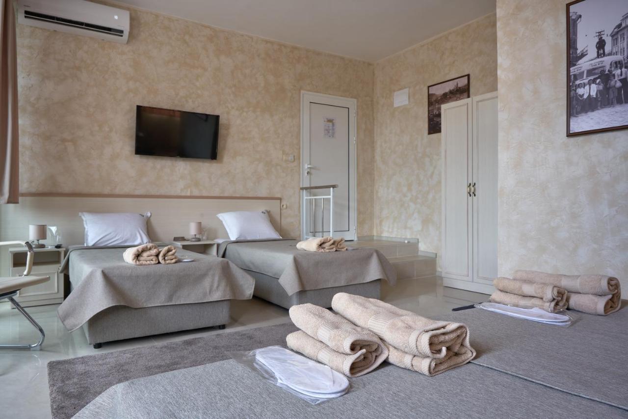 Kings View Hotel Veliko Tarnovo Luaran gambar