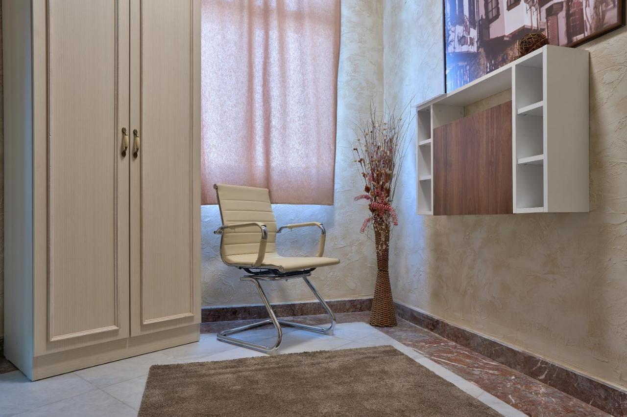 Kings View Hotel Veliko Tarnovo Luaran gambar